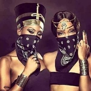 Meet your Posher, Sadiq